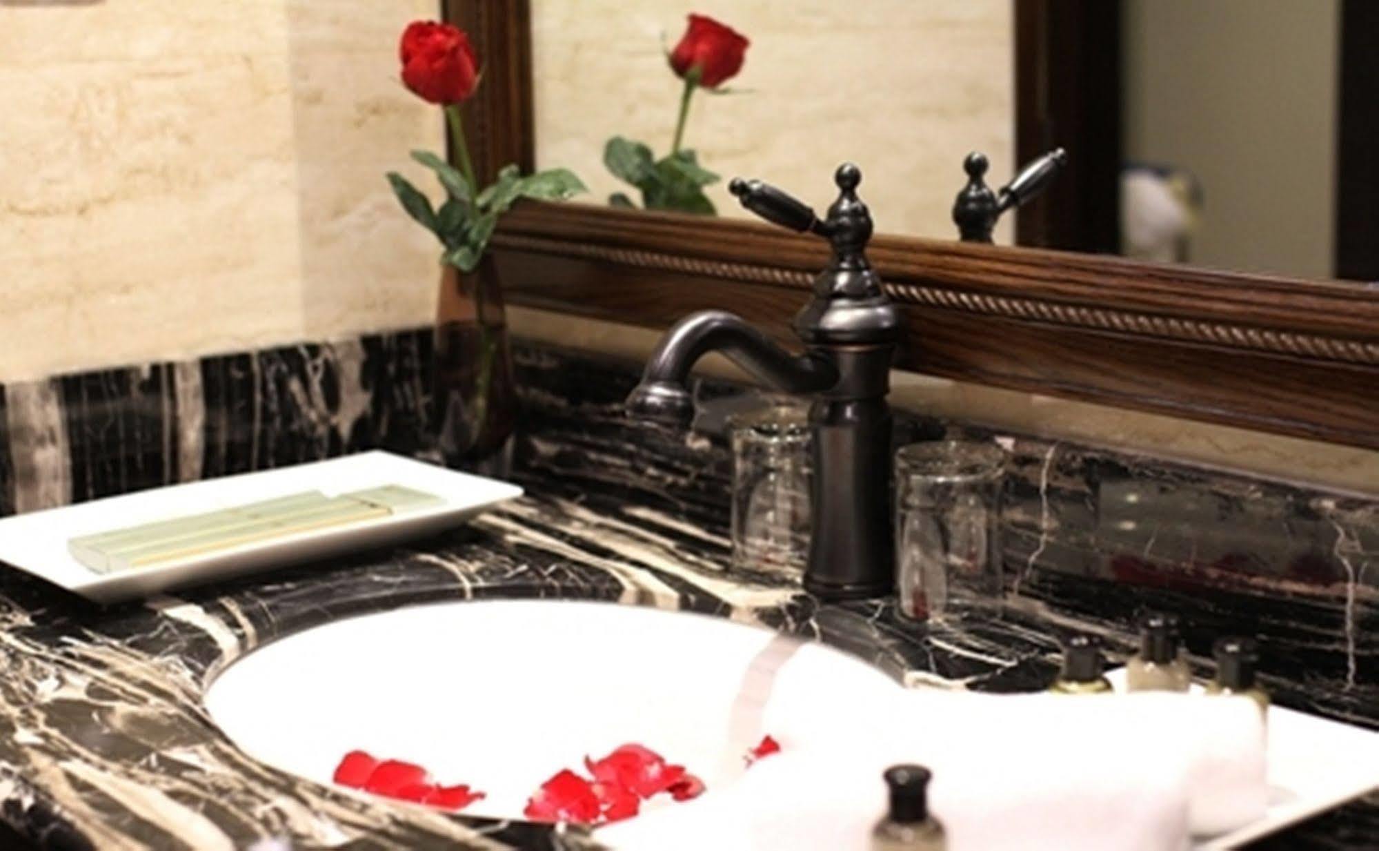 Paris Boutique Hotel Sapa Eksteriør billede