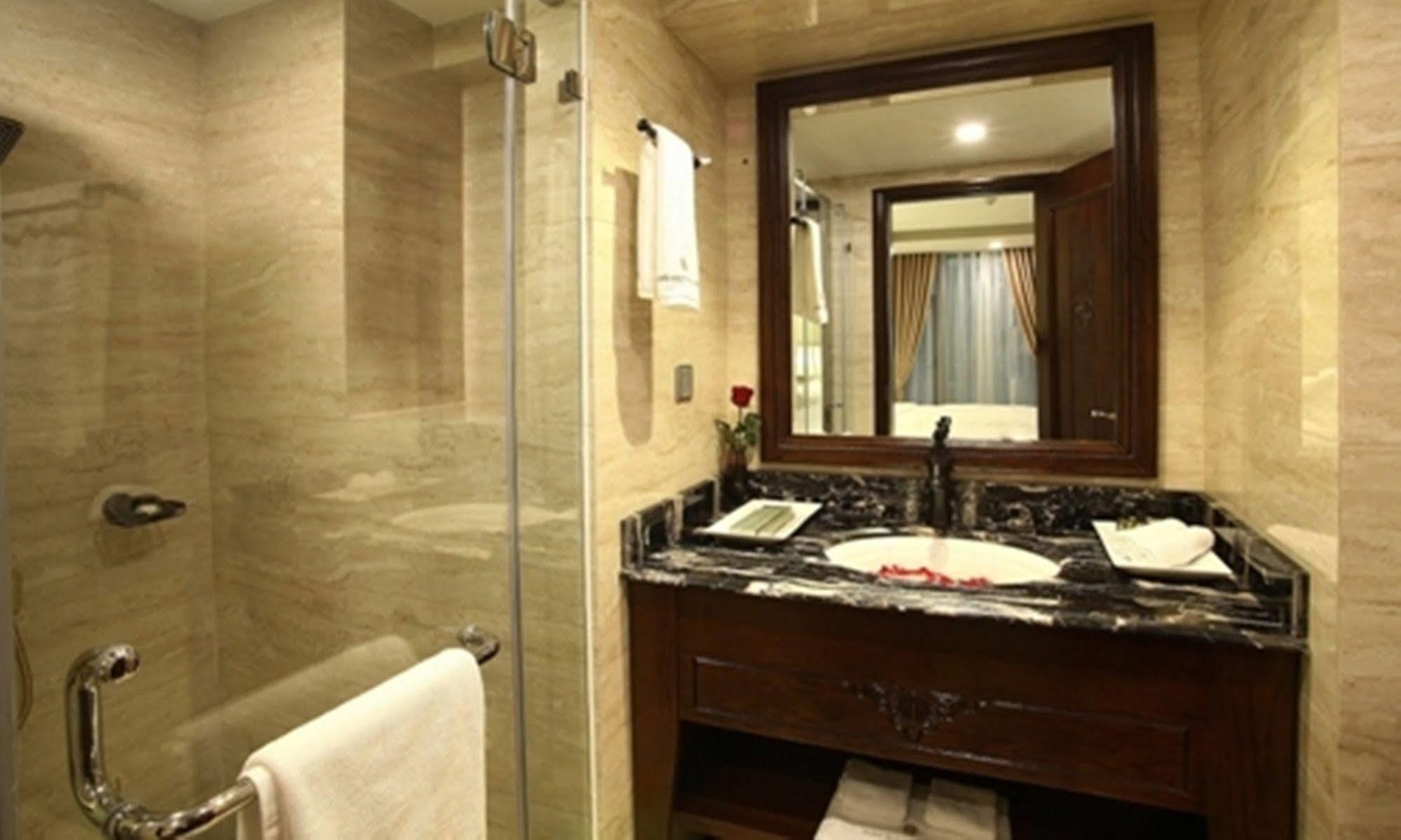 Paris Boutique Hotel Sapa Eksteriør billede